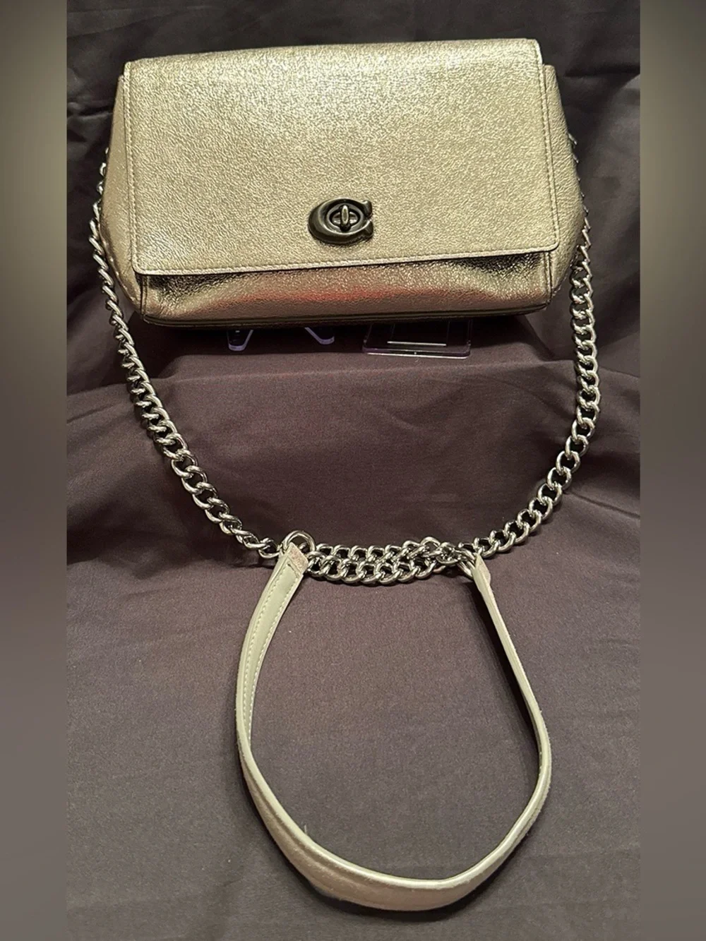 Coach 43023 Alexa Turnlock Clutch Crossbody Metallic Platinum Leather